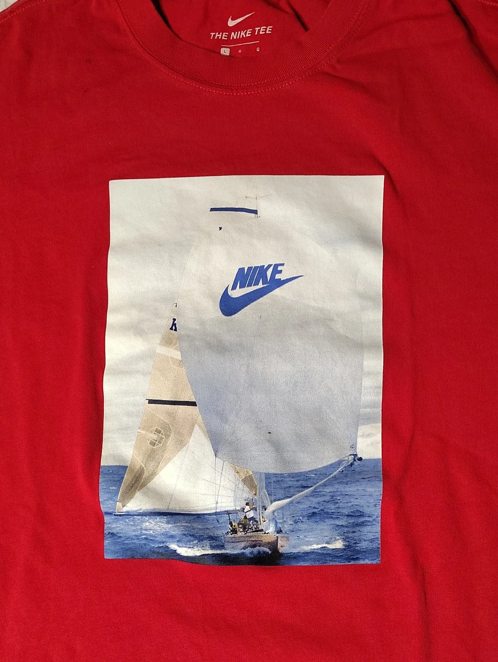 Nike Men’s Red Graphic Crew T-Shirt